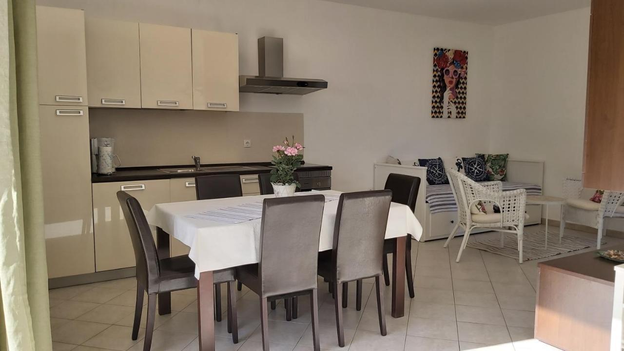 Apartman Barbat-Za Cijelu Obitelj Barbat na Rabu Exterior photo
